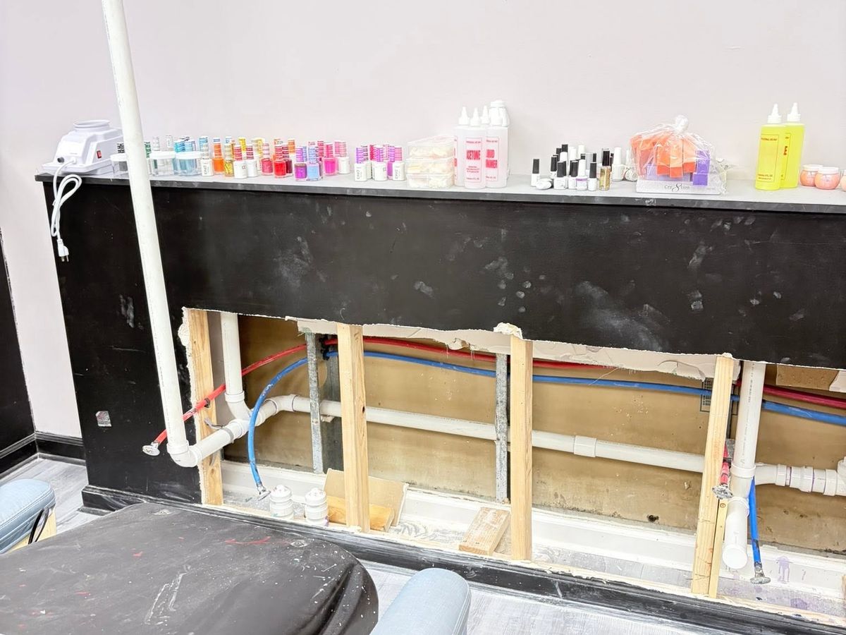 Salon wall opened at the base